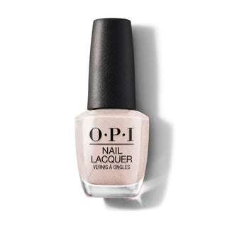 OPI Nail Lacquer Throw Me A Kiss  - 15ml